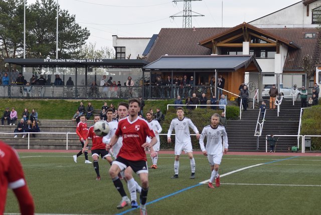 Im Abstiegskampf der Rheinlandliga bleibt es spannend.