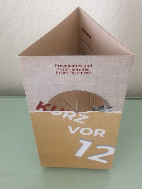 Informationsblatt zu „KURZ VOR 12“