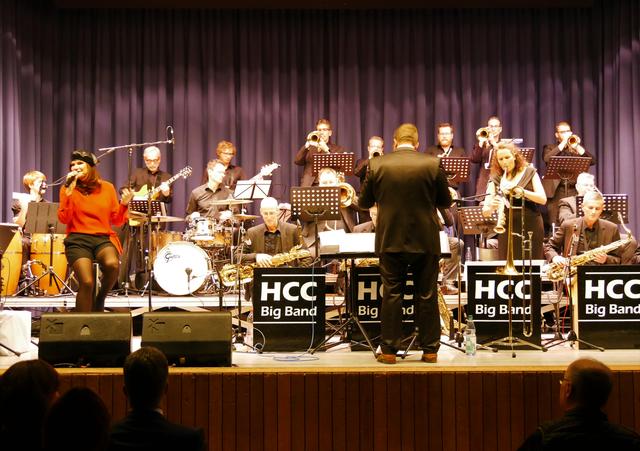 Jubiläums-Gala der HCC Big Band mit Pe Werner, die ihren Durchbruch als Komponistin, Texterin und Sängerin 1991 mit dem Song "Kribbeln im Bauch" schaffte.