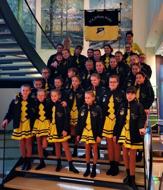 Die Jecken Kids beim "Nachwuchsdänzche" in Köln