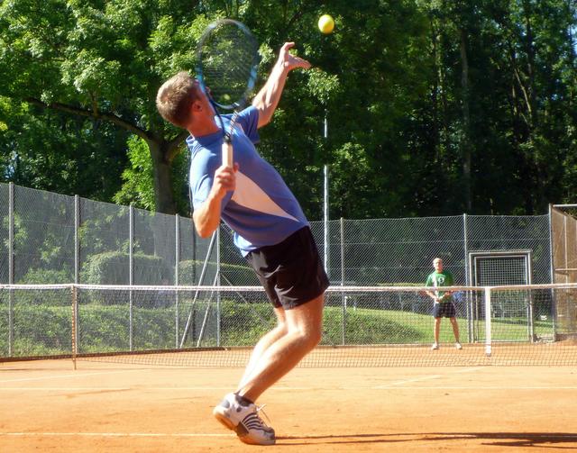 Die Kölner #FreienWähler kritisieren einseitige Subventionen für den Tennis in #Rodenkirchen