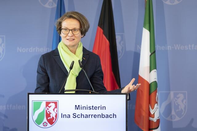 Ministerin Ina Scharrenbach